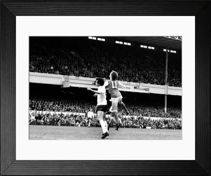 Framed Print : Arsenal 2 v. Bolton Wanderers 0. Division 1 football. February 1980 LF01-29-039 Framed Print : Arsenal 2 v. Bolton Wanderers 0. Division 1 football. February 1980 LF01-29-039