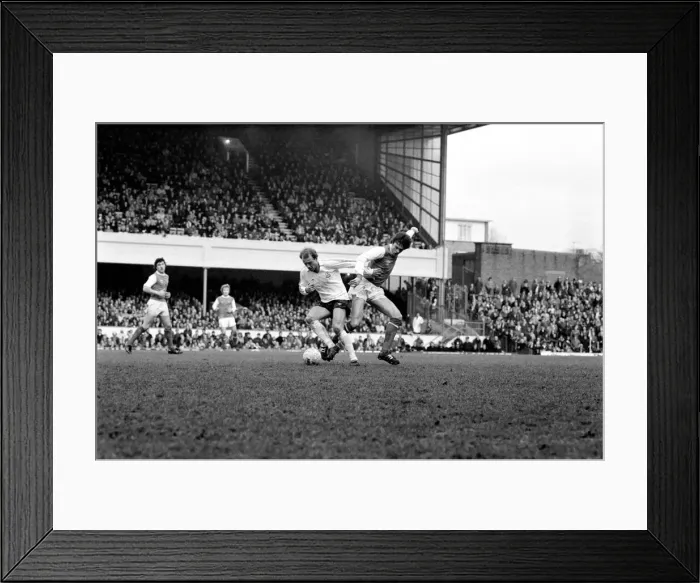 Framed Print : Arsenal 2 v. Bolton Wanderers 0. Division 1 football. February 1980 LF01-29-027