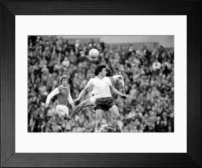 Framed Print : Arsenal 2 v. Bolton Wanderers 0. Division 1 football. February 1980 LF01-29-010 Framed Print : Arsenal 2 v. Bolton Wanderers 0. Division 1 football. February 1980 LF01-29-010