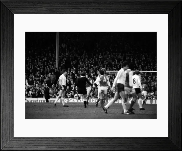 Framed Print : Arsenal 2 v. Bolton Wanderers 0. Division 1 football. February 1980 LF01-29-050 Framed Print : Arsenal 2 v. Bolton Wanderers 0. Division 1 football. February 1980 LF01-29-050