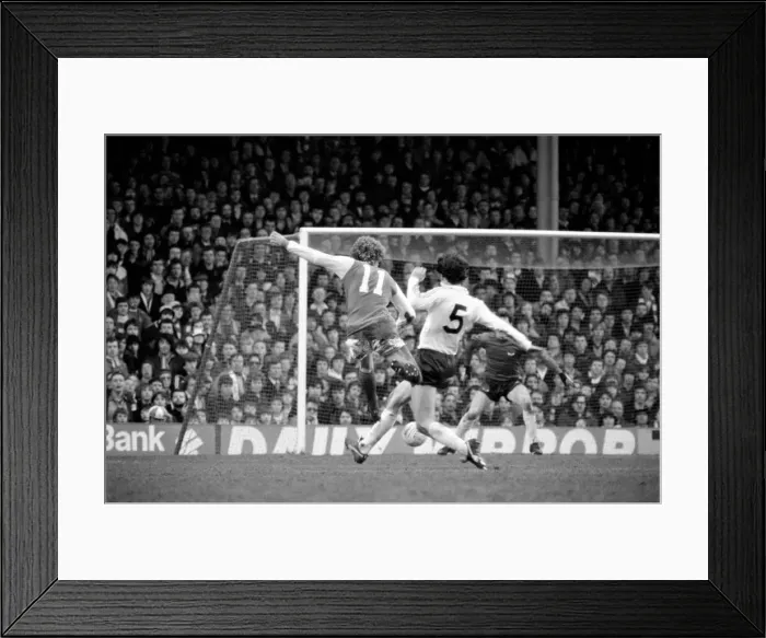 Framed Print : Arsenal 2 v. Bolton Wanderers 0. Division 1 football. February 1980 LF01-29-011 Framed Print : Arsenal 2 v. Bolton Wanderers 0. Division 1 football. February 1980 LF01-29-011