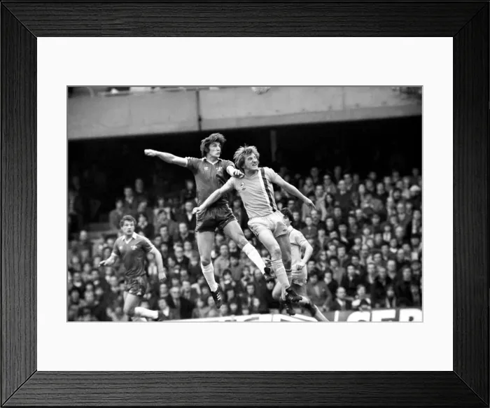 Framed Print : Chelsea 1 v. Cardiff 0. Division 2 football. March 1980 LF01-34-101 Framed Print : Chelsea 1 v. Cardiff 0. Division 2 football. March 1980 LF01-34-101