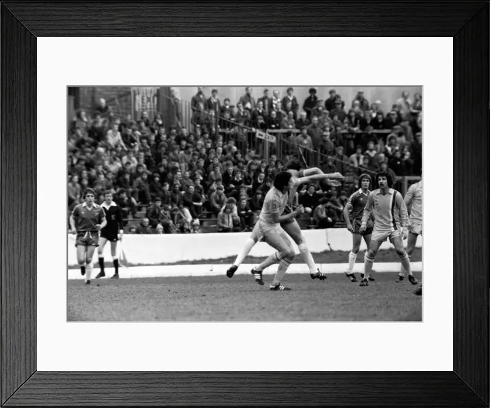 Framed Print : Chelsea 1 v. Cardiff 0. Division 2 football. March 1980 LF01-34-015 Framed Print : Chelsea 1 v. Cardiff 0. Division 2 football. March 1980 LF01-34-015