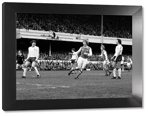 Arsenal 2 v. Bolton Wanderers 0. Division 1 football. February 1980 LF01-29-056