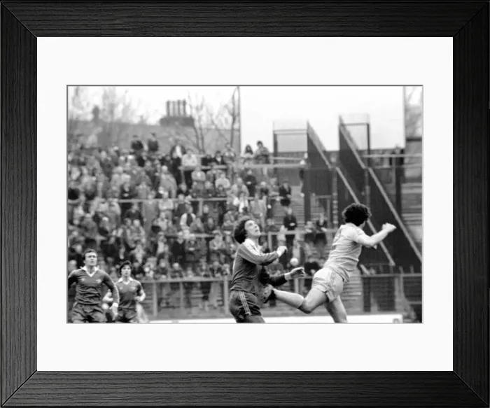 Framed Print : Chelsea 1 v. Cardiff 0. Division 2 football. March 1980 LF01-34-016 Framed Print : Chelsea 1 v. Cardiff 0. Division 2 football. March 1980 LF01-34-016