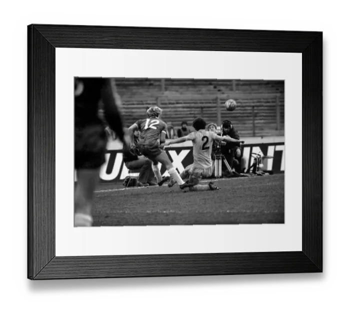 Framed Print : Chelsea 1 v. Cardiff 0. Division 2 football. March 1980 LF01-34-059