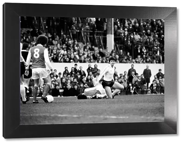 Arsenal 2 v. Bolton Wanderers 0. Division 1 football. February 1980 LF01-29-088