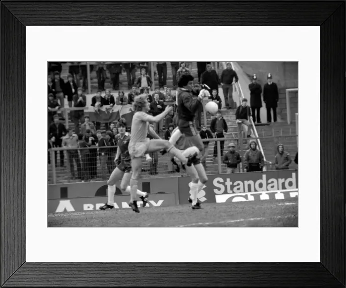 Framed Print : Chelsea 1 v. Cardiff 0. Division 2 football. March 1980 LF01-34-041
