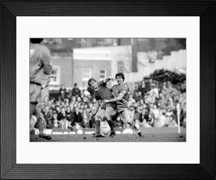 Framed Print : F. A Cup Football. Chelsea 2 v. Liverpool 0 February 1982 LF08-29-073 Framed Print : F. A Cup Football. Chelsea 2 v. Liverpool 0 February 1982 LF08-29-073