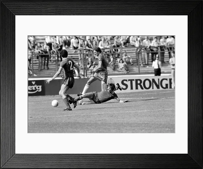 Framed Print : English League Division Two match at Stamford Bridge. Chelsea 1 v Leicester City 1 Framed Print : English League Division Two match at Stamford Bridge. Chelsea 1 v Leicester City 1
