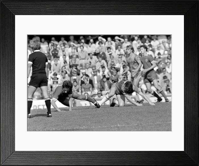 Framed Print : English League Division Two match at Stamford Bridge. Chelsea 1 v Leicester City 1 Framed Print : English League Division Two match at Stamford Bridge. Chelsea 1 v Leicester City 1