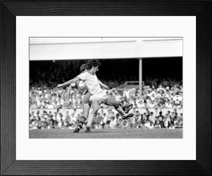 Framed Print : English League Division One match at Highbury. Arsenal 0 v Liverpool 2 Framed Print : English League Division One match at Highbury. Arsenal 0 v Liverpool 2