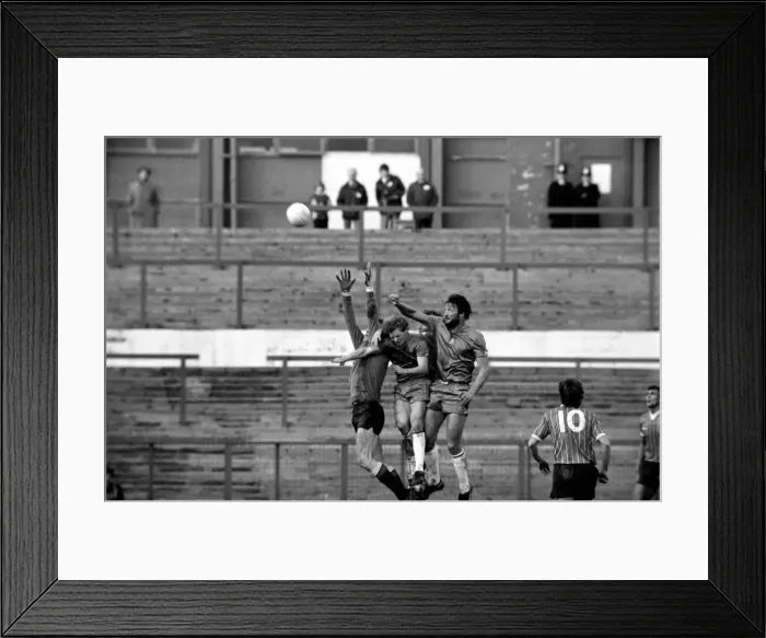Framed Print : English League Division Two match at Stamford Bridge. Chelsea 1 v Shrewsbury 2