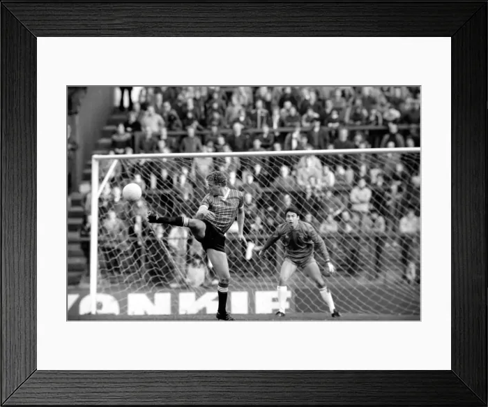 Framed Print : English League Division Two match at Stamford Bridge. Chelsea 1 v Shrewsbury 2 Framed Print : English League Division Two match at Stamford Bridge. Chelsea 1 v Shrewsbury 2
