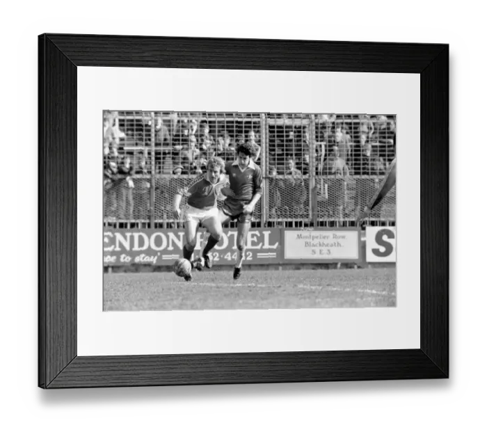 Framed Print : English League Division Two match. Charlton Athletic 1 v Chelsea 2