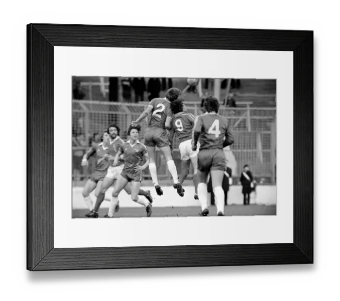 Framed Print : English League Division Two match. Charlton Athletic 1 v Chelsea 2 Framed Print : English League Division Two match. Charlton Athletic 1 v Chelsea 2