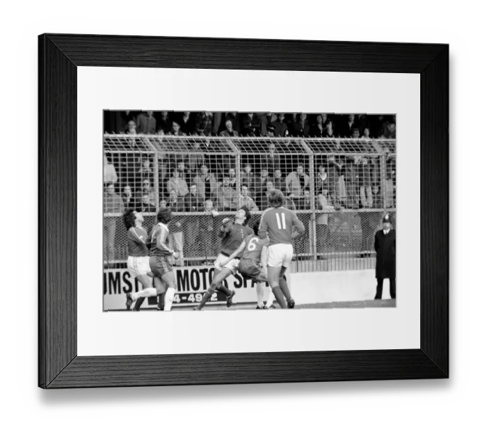 Framed Print : English League Division Two match. Charlton Athletic 1 v Chelsea 2