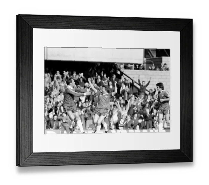 Framed Print : English League Division Two match at Stamford Bridge. Chelsea 1 v Leyton Orient 0 Framed Print : English League Division Two match at Stamford Bridge. Chelsea 1 v Leyton Orient 0