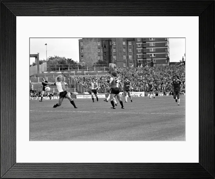 Framed Print : English League Division Two match at Stamford Bridge. Chelsea 1 v Queens Park Rangers 1 Framed Print : English League Division Two match at Stamford Bridge. Chelsea 1 v Queens Park Rangers 1
