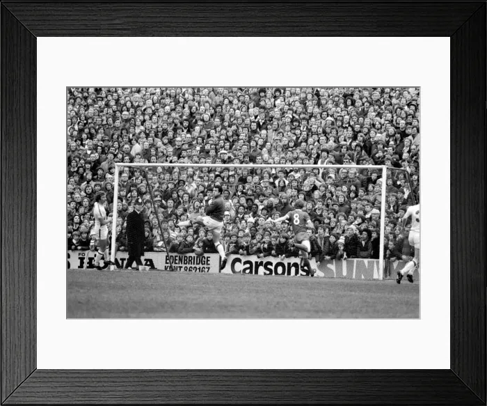Framed Print : English Division 1 Football. Crystal Palace 0 v. Liverpool 0. April 1980 LF03-06-085 Framed Print : English Division 1 Football. Crystal Palace 0 v. Liverpool 0. April 1980 LF03-06-085
