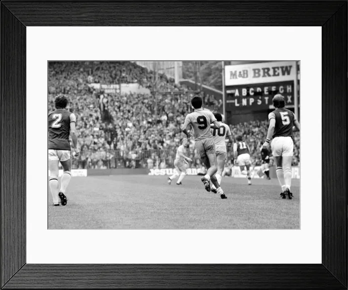 Framed Print : English League Division One match at Villa Park. Aston Villa 1 v Coventry City 0