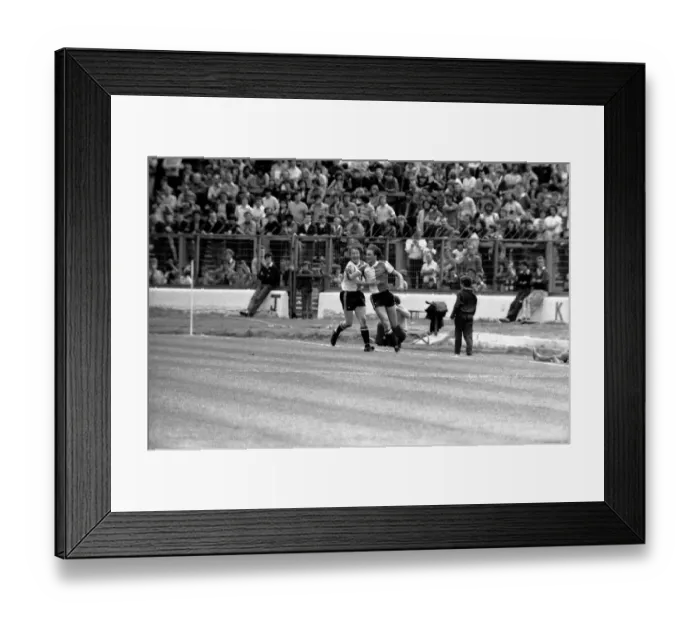 Framed Print : English League Division Two match at Stamford Bridge. Chelsea 1 v Queens Park Rangers 1