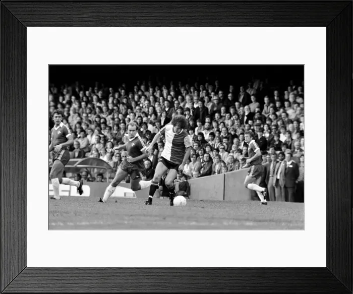 Framed Print : English League Division Two match at Stamford Bridge. Chelsea 1 v Queens Park Rangers 1 Framed Print : English League Division Two match at Stamford Bridge. Chelsea 1 v Queens Park Rangers 1