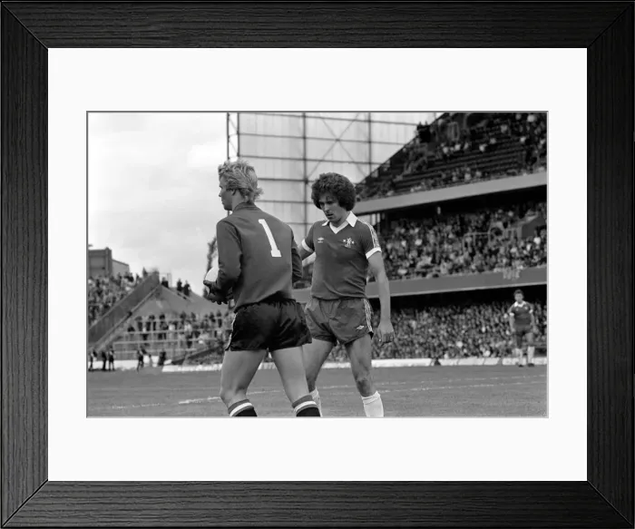 Framed Print : English League Division Two match at Stamford Bridge. Chelsea 1 v Queens Park Rangers 1 Framed Print : English League Division Two match at Stamford Bridge. Chelsea 1 v Queens Park Rangers 1