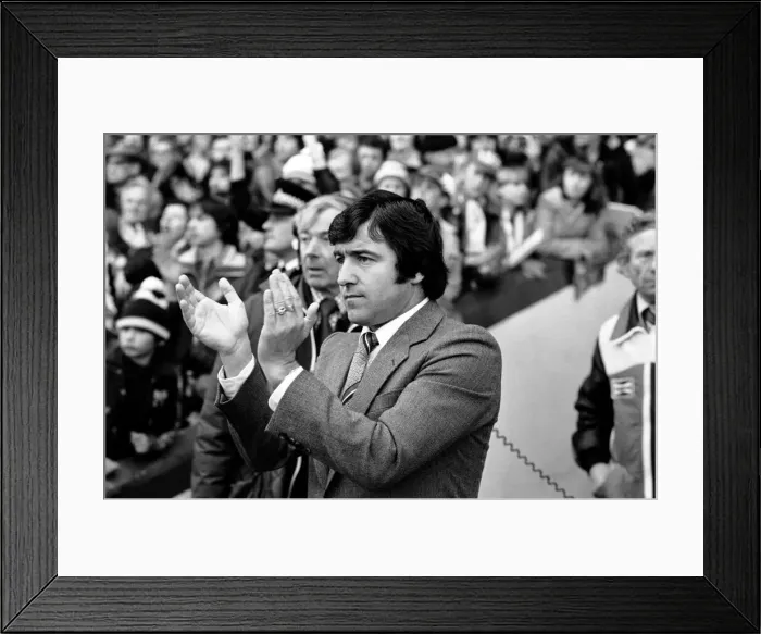Framed Print : English Division 1 Football. Crystal Palace 0 v. Liverpool 0