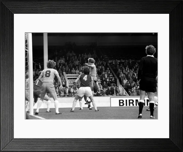 Framed Print : English League Division One match at Villa Park. Aston Villa 1 v Coventry City 0 Framed Print : English League Division One match at Villa Park. Aston Villa 1 v Coventry City 0