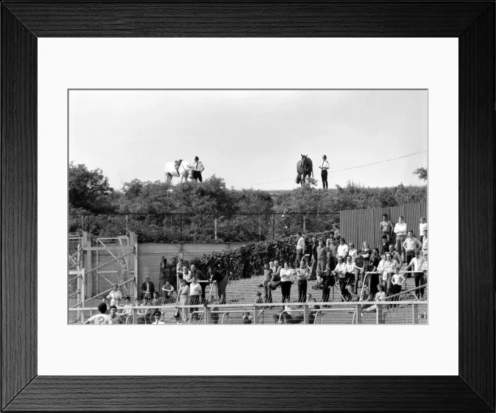 Framed Print : Pre-season friendly-Millwall v. Chelsea. August 1980 LF04-01-047 Framed Print : Pre-season friendly-Millwall v. Chelsea. August 1980 LF04-01-047