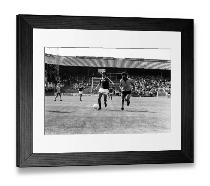 Framed Print : Pre-season friendly-Millwall v. Chelsea. August 1980 LF04-01-018