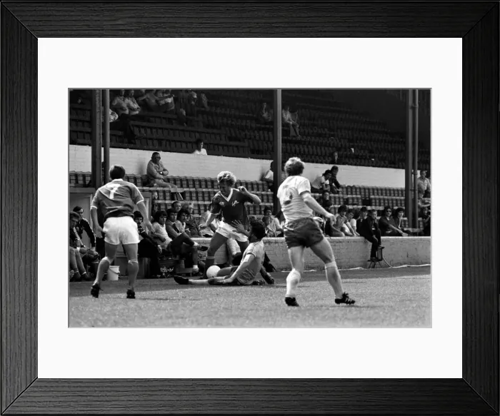 Framed Print : Pre-season friendly-Millwall v. Chelsea. August 1980 LF04-01-006 Framed Print : Pre-season friendly-Millwall v. Chelsea. August 1980 LF04-01-006