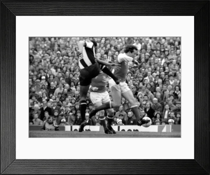 Framed Print : English Division 1 Football. Arsenal 1 v. West Bromwich Albion 1. April 1980 LF03-04-053