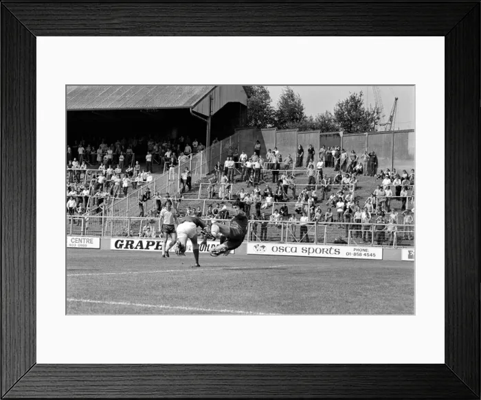 Framed Print : Pre-season friendly-Millwall v. Chelsea. August 1980 LF04-01-029
