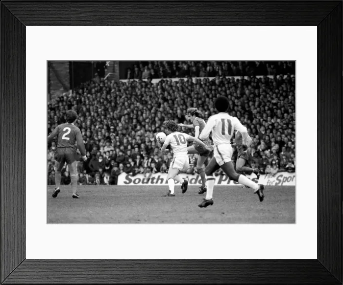 Framed Print : English Division 1 Football. Crystal Palace 0 v. Liverpool 0. April 1980 LF03-06-005