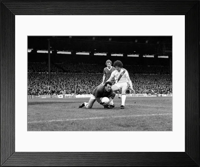 Framed Print : English Division 1 Football. Crystal Palace 0 v. Liverpool 0. April 1980 LF03-06-078 Framed Print : English Division 1 Football. Crystal Palace 0 v. Liverpool 0. April 1980 LF03-06-078