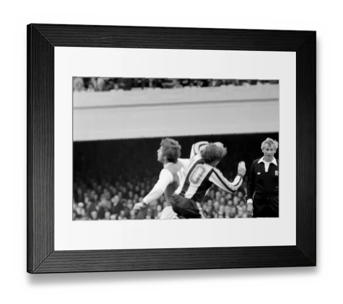 Framed Print : English Division 1 Football. Arsenal 1 v. West Bromwich Albion 1. April 1980 LF03-04-100 Framed Print : English Division 1 Football. Arsenal 1 v. West Bromwich Albion 1. April 1980 LF03-04-100