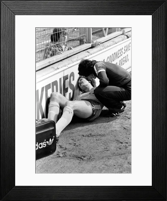 Framed Print : Pre-season friendly-Millwall v. Chelsea. August 1980 LF04-01-040