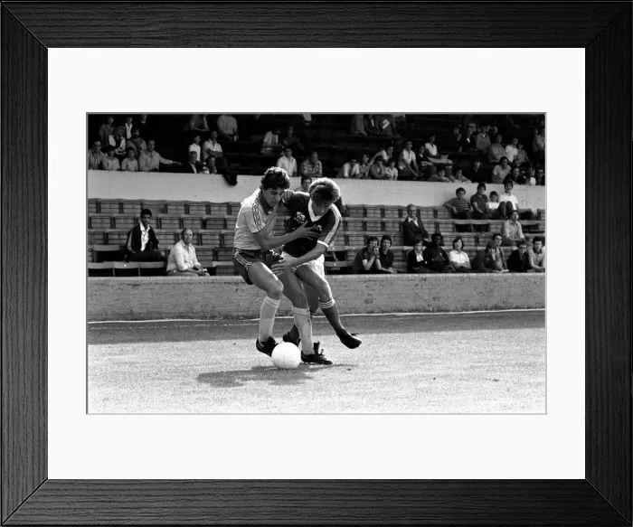 Framed Print : Pre-season friendly-Millwall v. Chelsea. August 1980 LF04-01-039 Framed Print : Pre-season friendly-Millwall v. Chelsea. August 1980 LF04-01-039