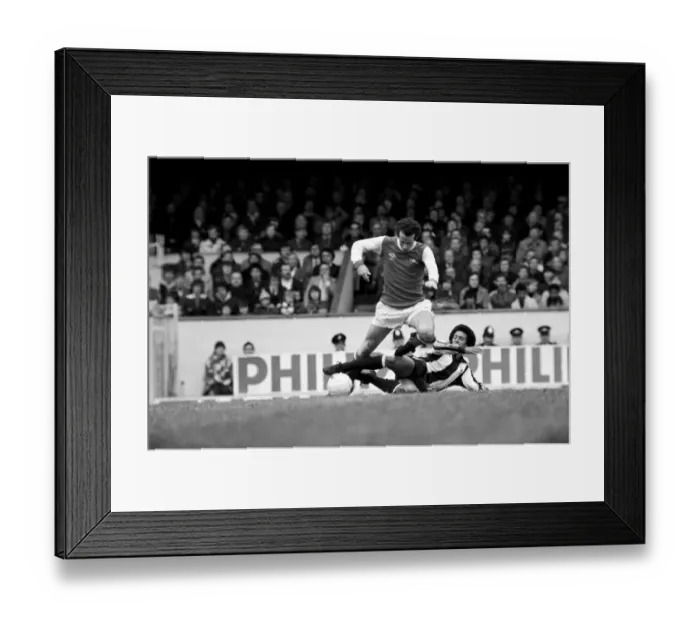 Framed Print : English Division 1 Football. Arsenal 1 v. West Bromwich Albion 1. April 1980 LF03-04-029