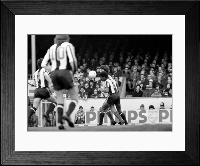 Framed Print : English Division 1 Football. Arsenal 1 v. West Bromwich Albion 1. April 1980 LF03-04-089