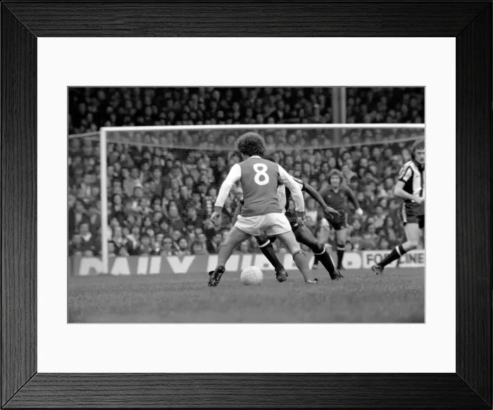 Framed Print : English Division 1 Football. Arsenal 1 v. West Bromwich Albion 1. April 1980 LF03-04-070