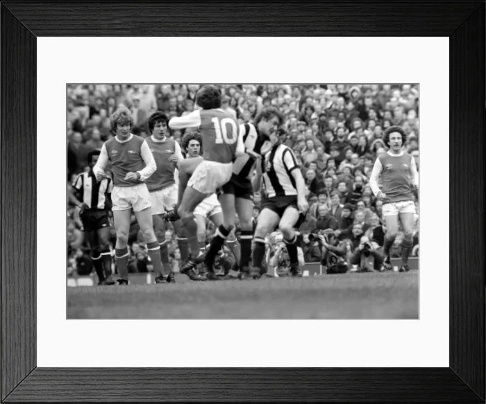 Framed Print : English Division 1 Football. Arsenal 1 v. West Bromwich Albion 1. April 1980 LF03-04-012 Framed Print : English Division 1 Football. Arsenal 1 v. West Bromwich Albion 1. April 1980 LF03-04-012
