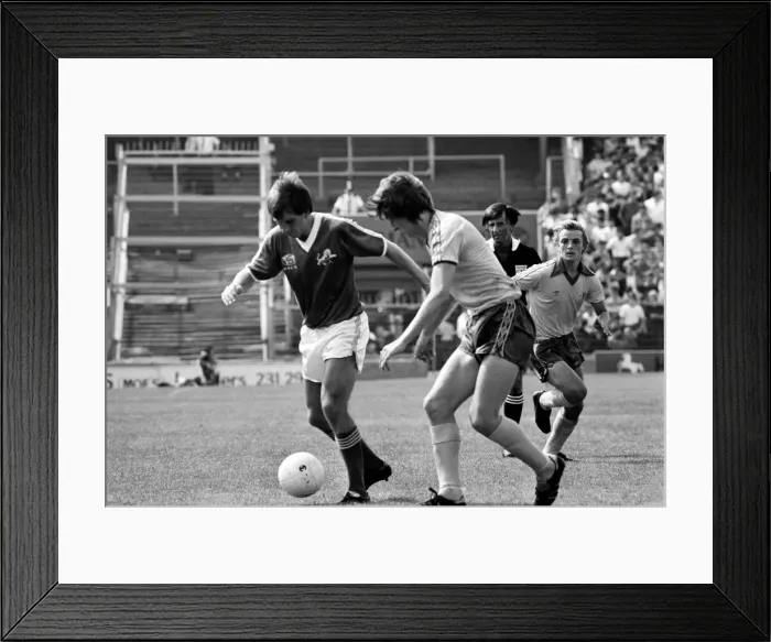 Framed Print : Pre-season friendly-Millwall v. Chelsea. August 1980 LF04-01-002 Framed Print : Pre-season friendly-Millwall v. Chelsea. August 1980 LF04-01-002