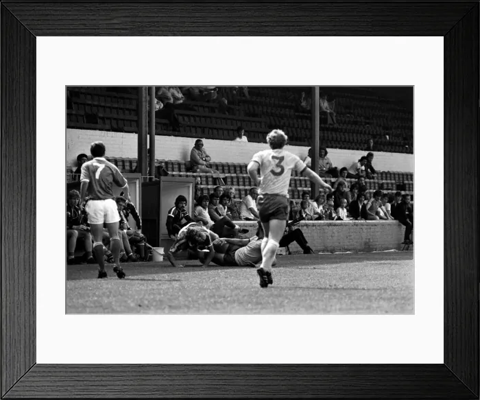 Framed Print : Pre-season friendly-Millwall v. Chelsea. August 1980 LF04-01-005 Framed Print : Pre-season friendly-Millwall v. Chelsea. August 1980 LF04-01-005