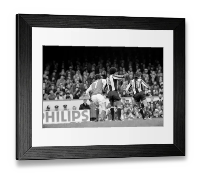 Framed Print : English Division 1 Football. Arsenal 1 v. West Bromwich Albion 1. April 1980 LF03-04-007