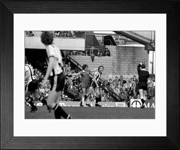 Framed Print : English Division 2 football. Chelsea 1 v. Notts County 0. April 1980 LF03-01-107 Framed Print : English Division 2 football. Chelsea 1 v. Notts County 0. April 1980 LF03-01-107