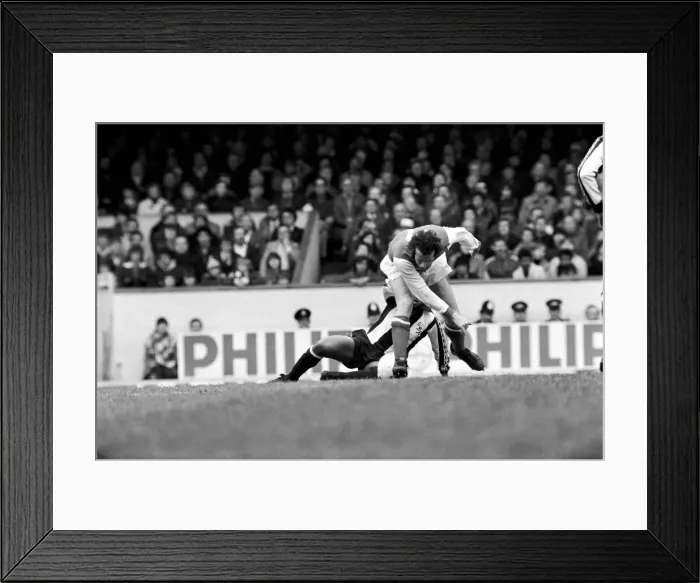 Framed Print : English Division 1 Football. Arsenal 1 v. West Bromwich Albion 1. April 1980 LF03-04-008 Framed Print : English Division 1 Football. Arsenal 1 v. West Bromwich Albion 1. April 1980 LF03-04-008