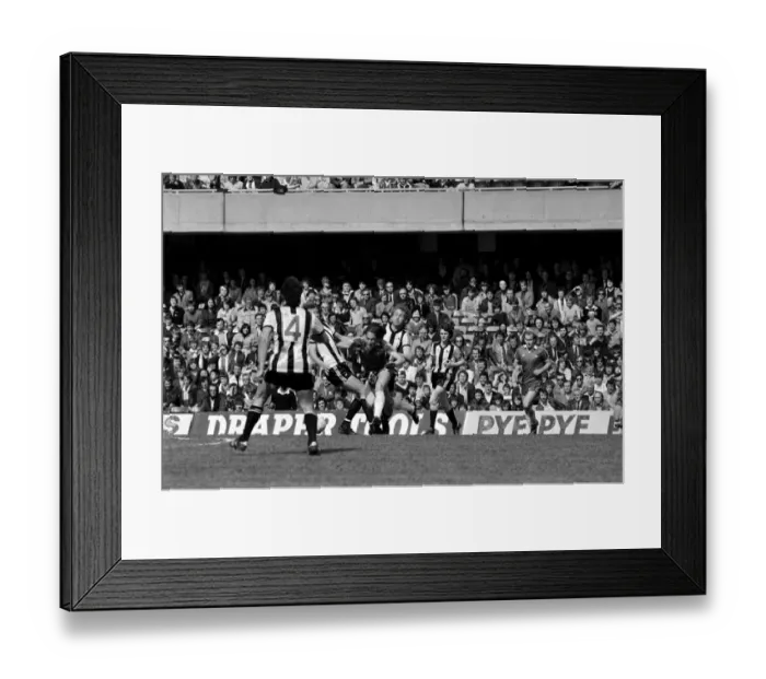 Framed Print : English Division 2 football. Chelsea 1 v. Notts County 0. April 1980 LF03-01-148 Framed Print : English Division 2 football. Chelsea 1 v. Notts County 0. April 1980 LF03-01-148